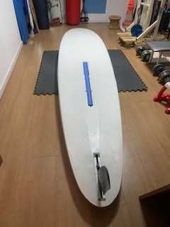 Prancha de windsurf TIGA, transformada em prancha de paddle