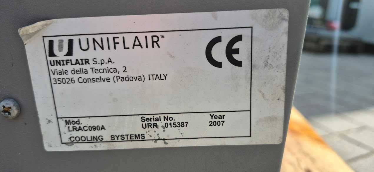 CHILLER Wytwornica wody lodowej UNIFLAIR LRAC090A 19 KW