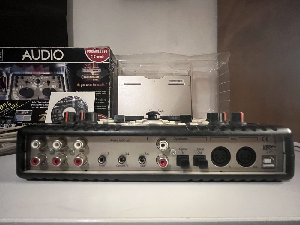 Hercules dj console