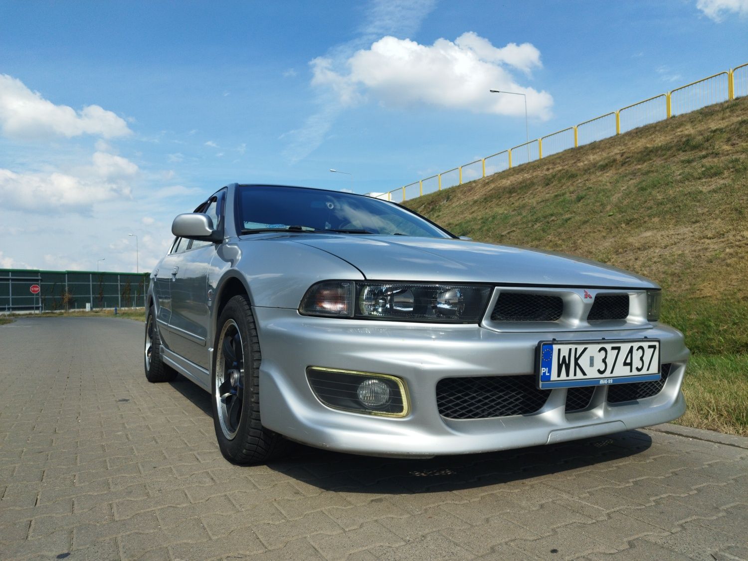 Mitsubishi Galant Avance 2.5 benzyna manual
