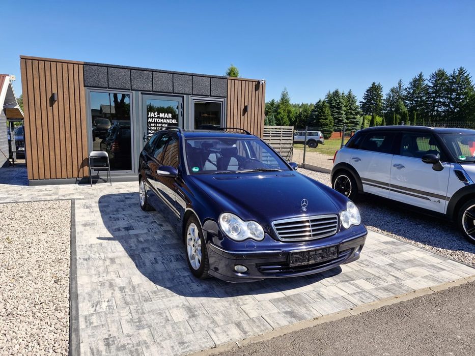 Mercedes C-klasa 2.2 cdi 122ps nawigacja xenon Automat Super Stan