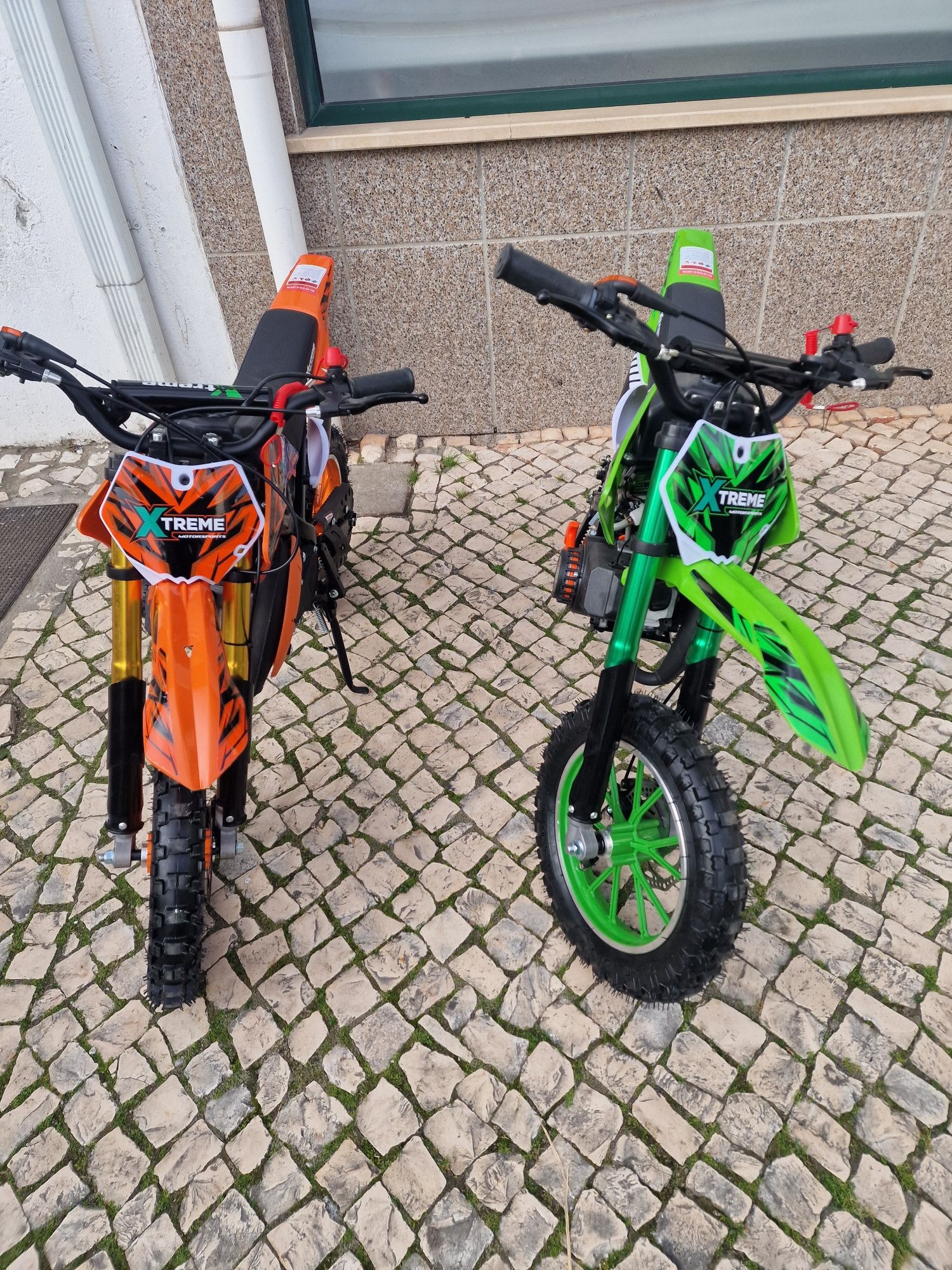 Mini mota 4 e Mini Motacross novos várias cores disponíveis