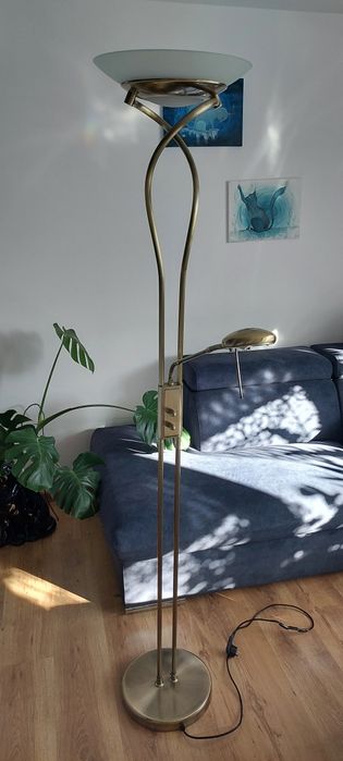 Lampa stojąca pozłacana