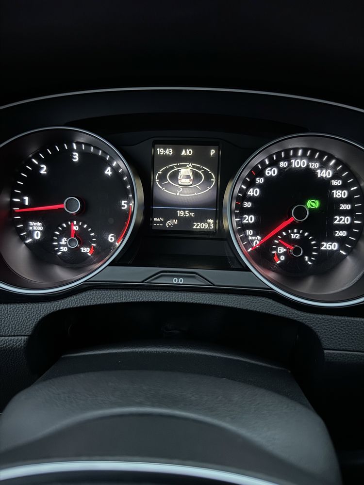 WV B8 Автомат 2.0tdi