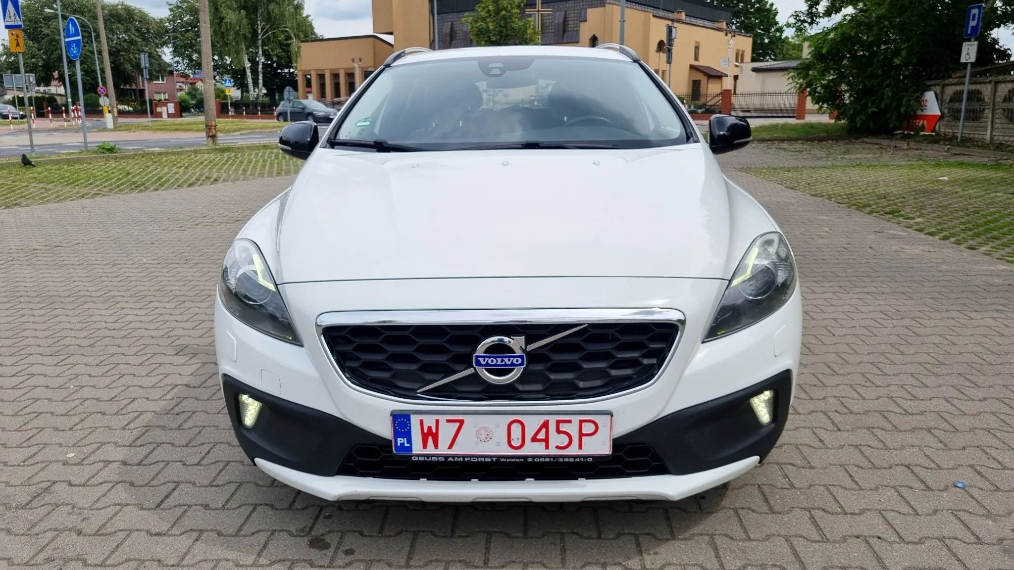 Volvo V40 Cross Country 2,0 D3 150 KM *VEBASTO*Alu* Czujniki*Grzana szyba**