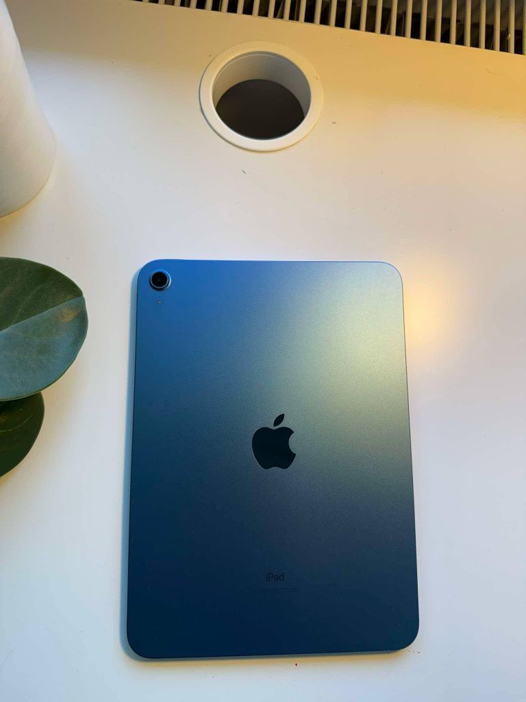 Apple iPad 10.9 gen, rysik, etui.kllawiatura 64gb