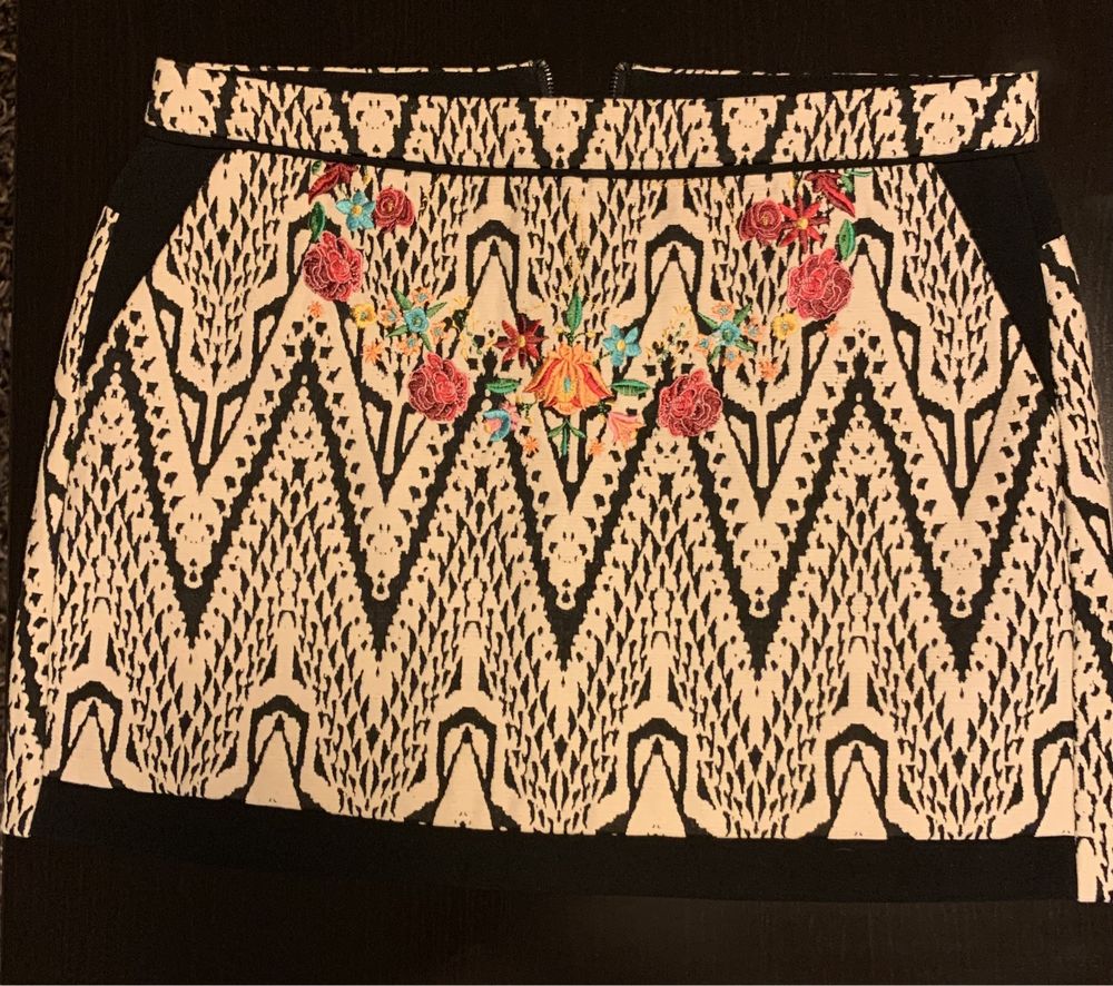 Mini Saia Desigual