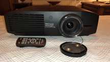 Panasonic PT-AT6000e , projektor plus okulary 3D