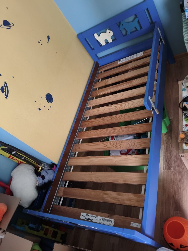 Łóżko dziecięce Ikea z materacem