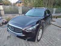 Infiniti QX70 Infiniti QX70 3.7 minimalny przebieg 56tys max wyposażenie