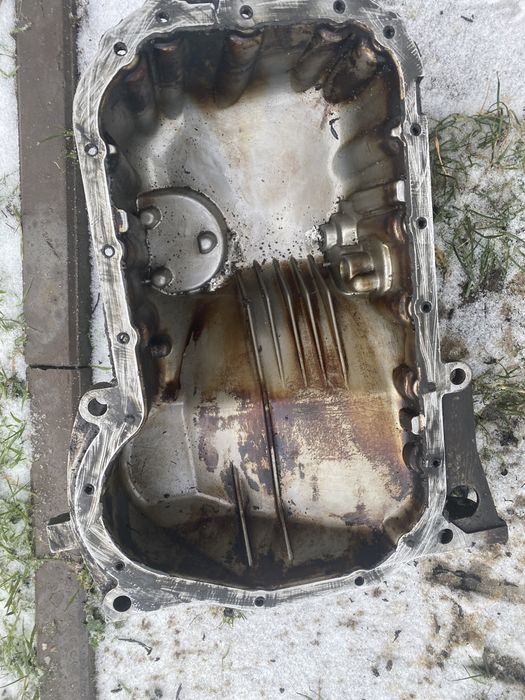 Піддон масляний Audi a6c5 1,8t.  058103603A, 058103603E