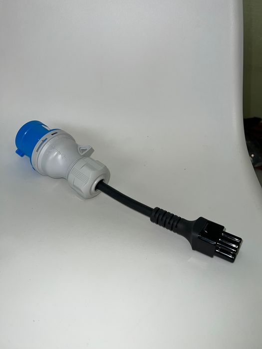 Адаптер Rivian 12a 32a хвіст переходнік