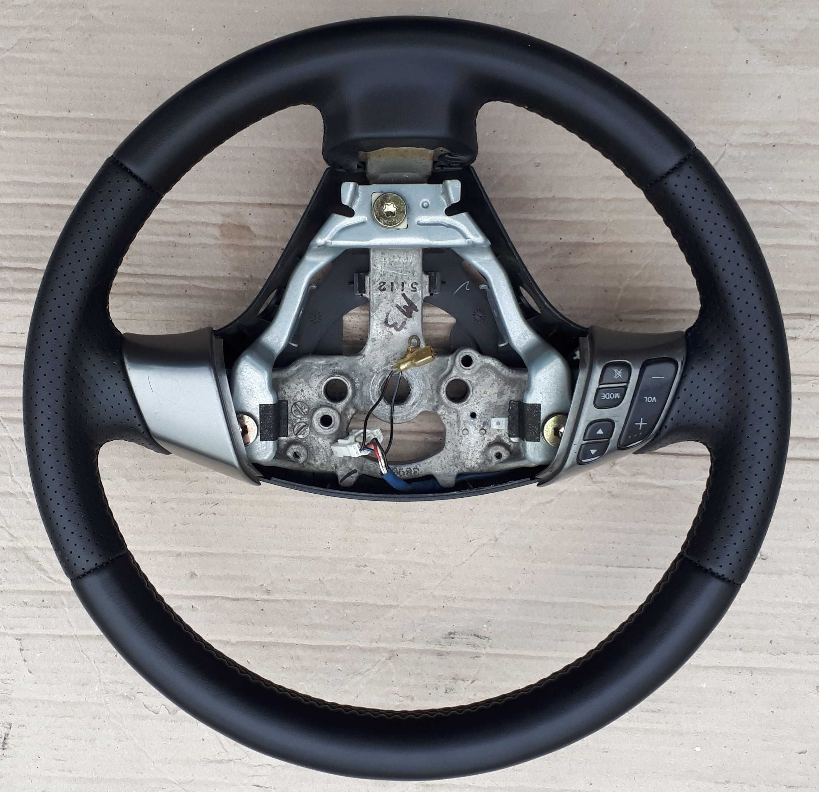 Перетяжка Руля Mazda 3 , 6 , Cx7 Перешив руль