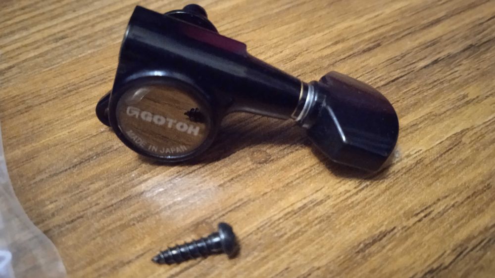 Dwa klucze Gotoh SG 381