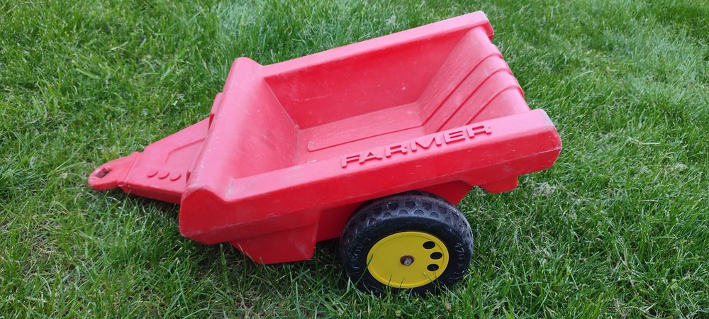 Przyczepka marki Rolly Toys, mam też na sprzedaż inne części tej marki