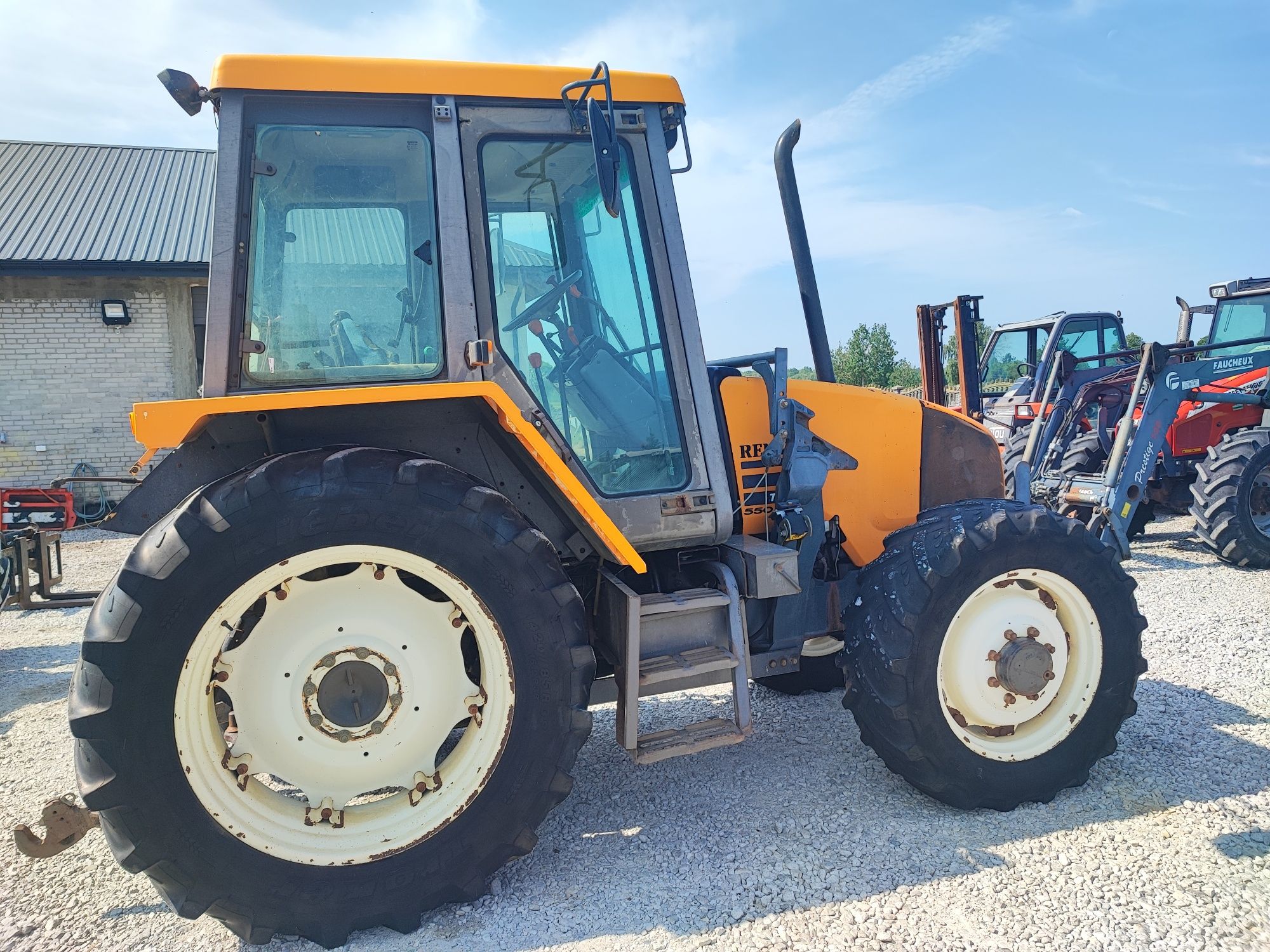 Renault Temis 550