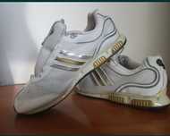 Кросівки  Adidas оригінал