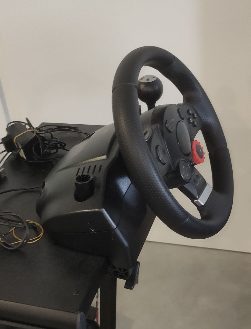 Volante Logitech driving force gt + Suporte