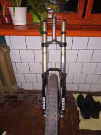 Rock shoks boxxer 200mm