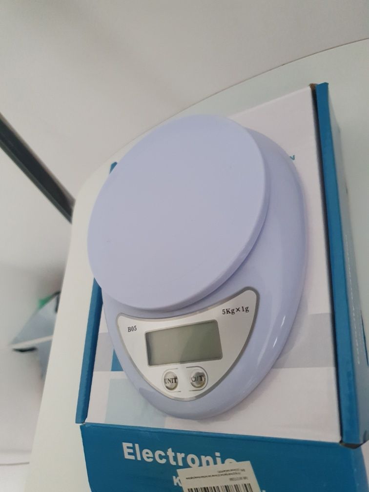 Waga  kuchenna LED 1g/5kg