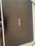 Laptop   ASUS.  Bardzo dobry stanie