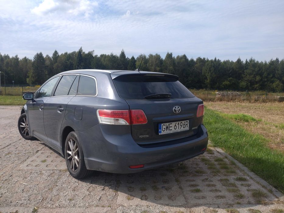 Toyota Avensis T27 Benzyna 1.8, kombi, Navigacja,czujniki