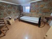 Quarto individual em andar independente , moradia no centro de Coimbra