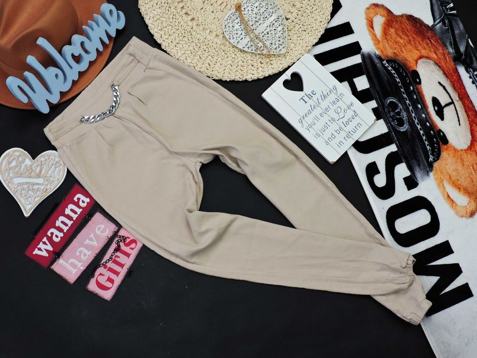 Italy - beżowe spodnie pumpy łańcuch r 146/152