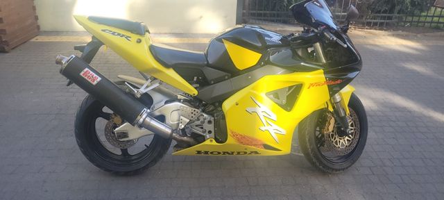 Sprzedam HONDĘ CBR