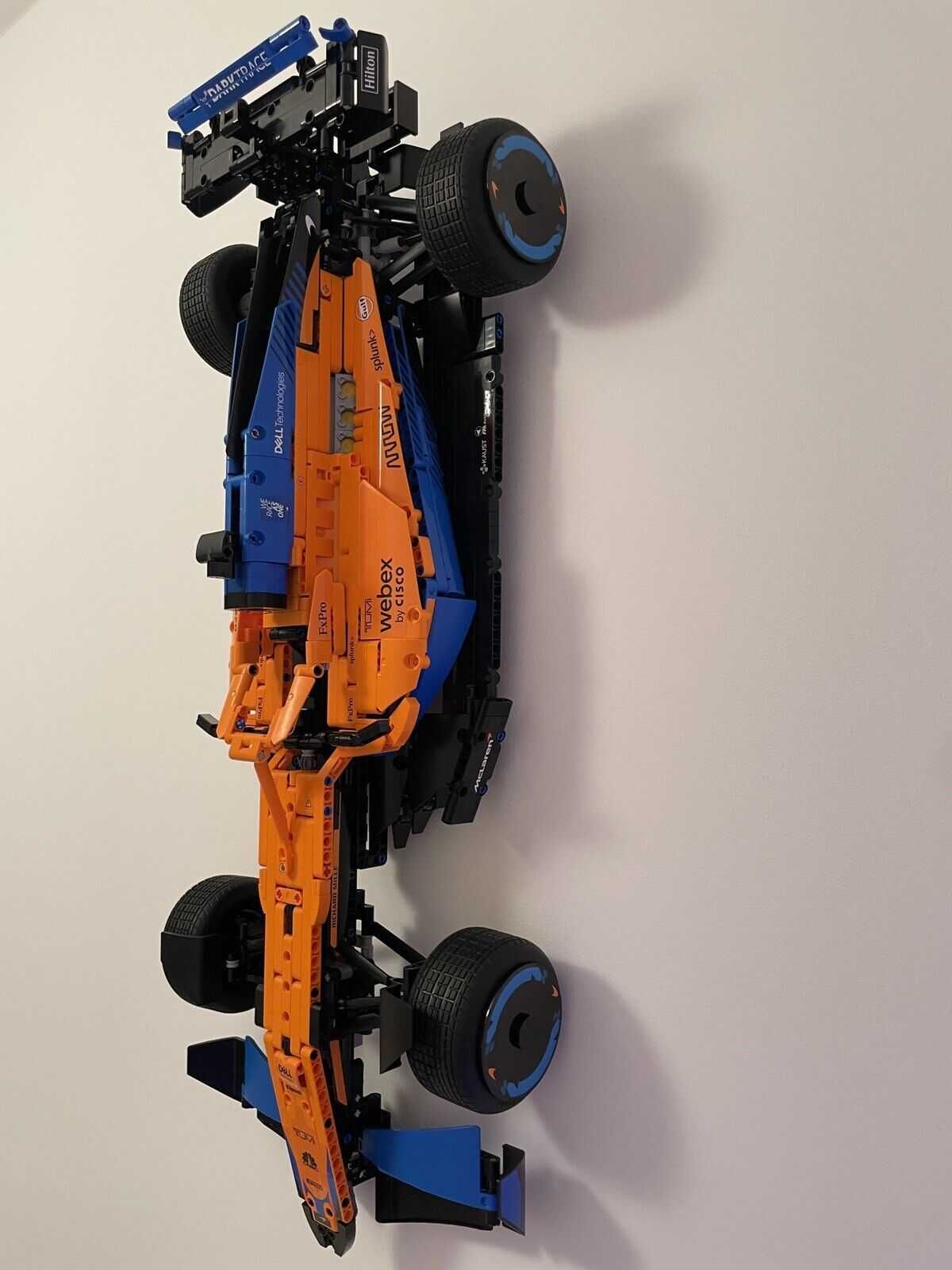 Suporte Vertical para LEGO Technic McLaren F1 Formula 1 Race Car 42141