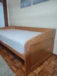 Cama de solteiro de pinho maciço