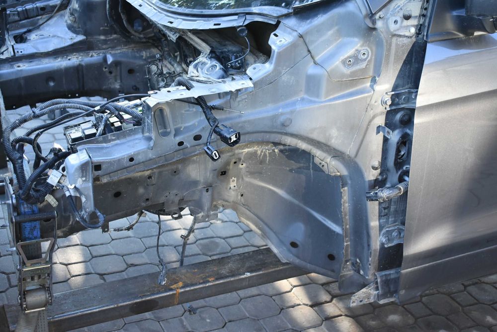 Ford Kuga MK2 ćwiartka lewa przednia podłużnica