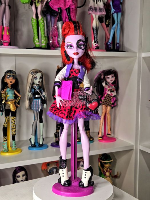 Operetta Picture Day Monster High