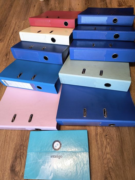 Segregatory A4 10 sztuk + teczka