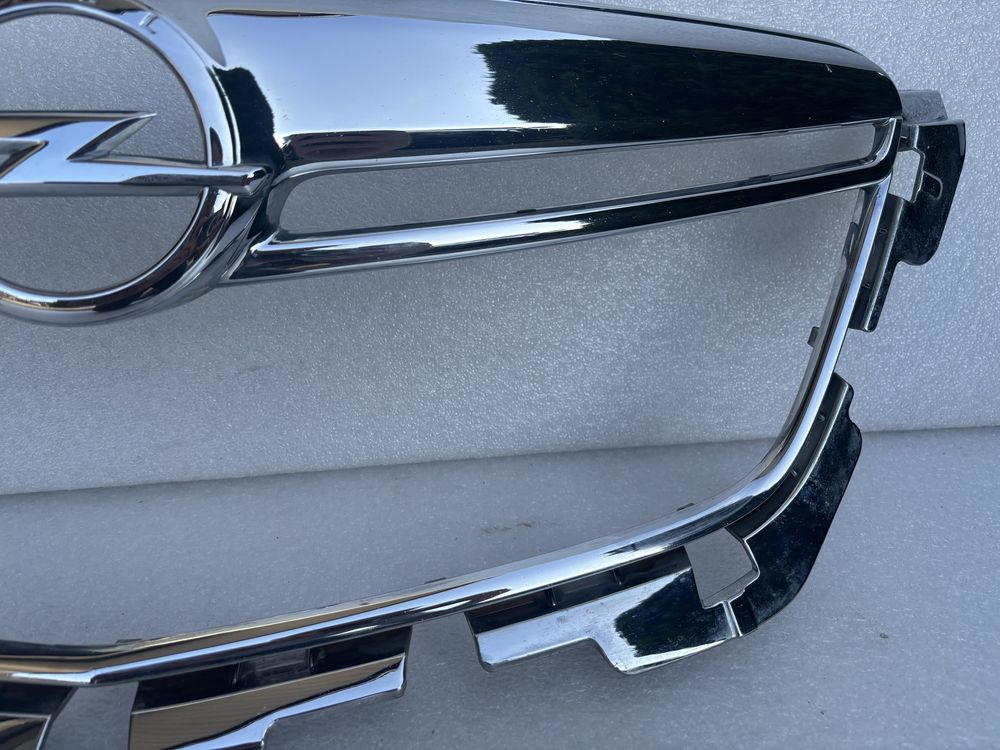 Opel Mokka I 1 chrom listwa ramka grilla grill atrapa zderzaka przód