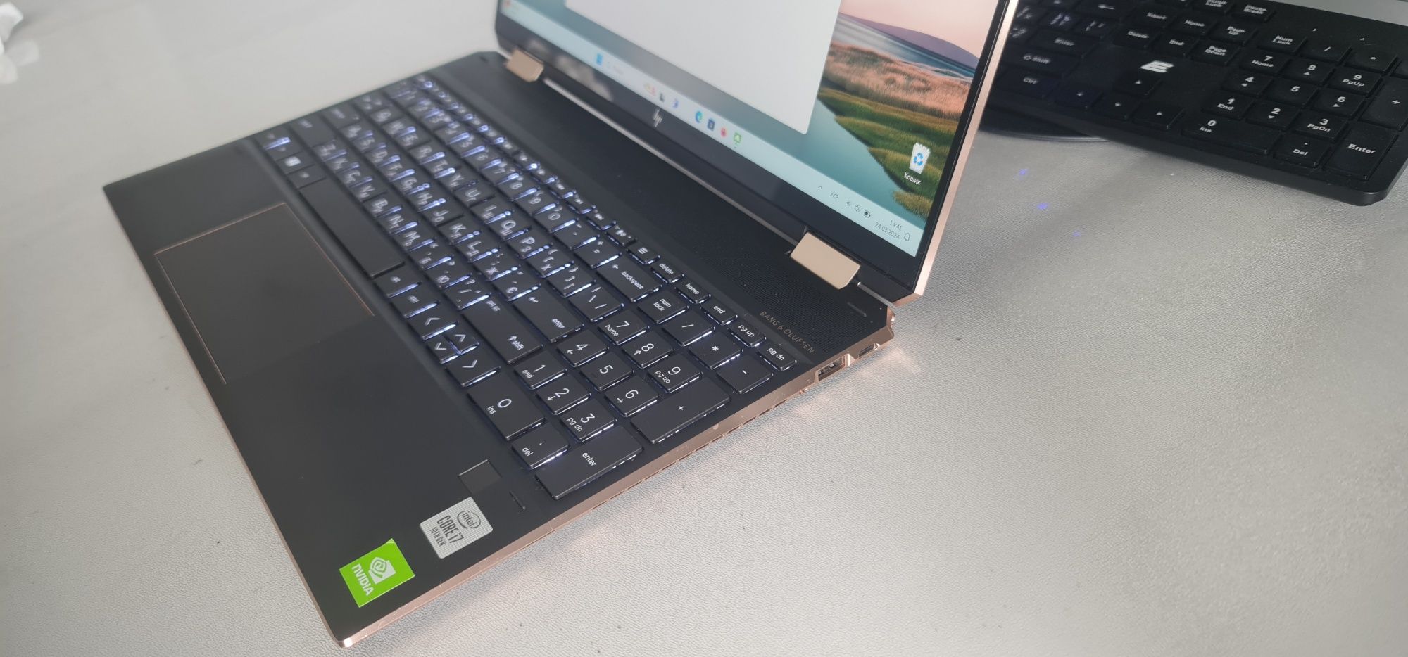 Ультрабук НP Specte X360 15.6 4k сенсор і7 16 GB GeForce MX330 2GB