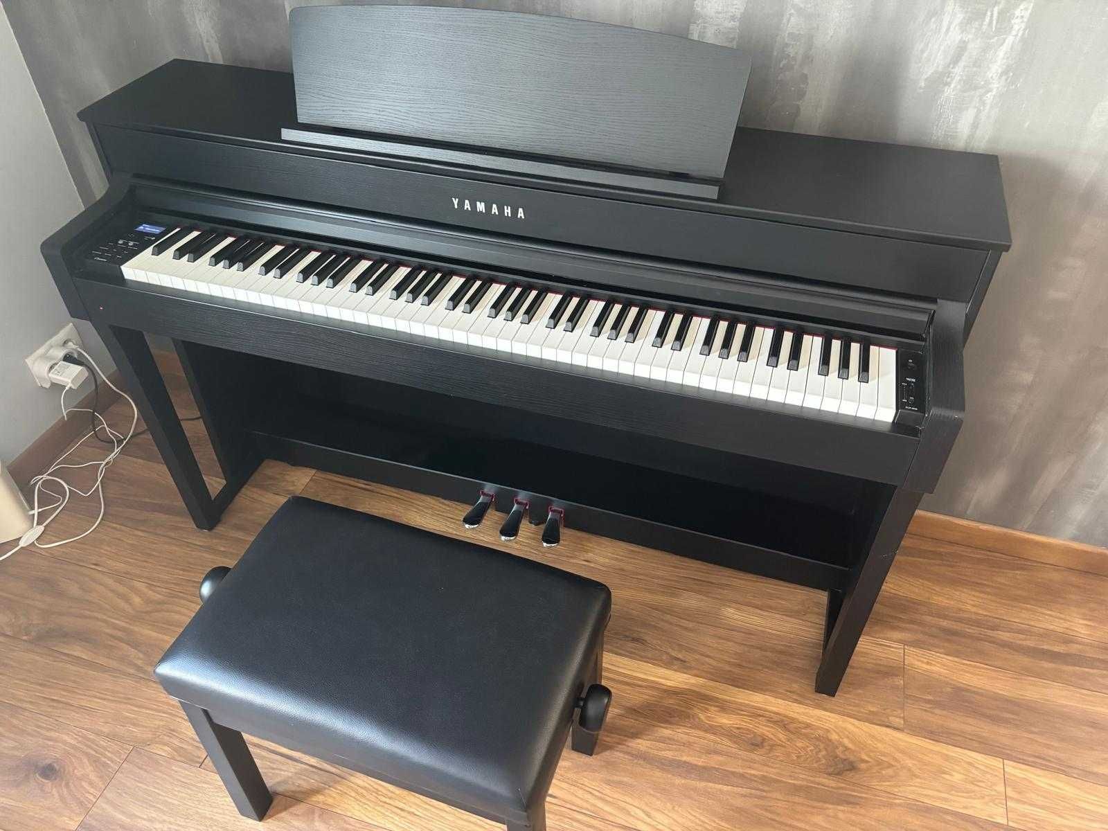Yamaha CLP 645 B ClaviNova
