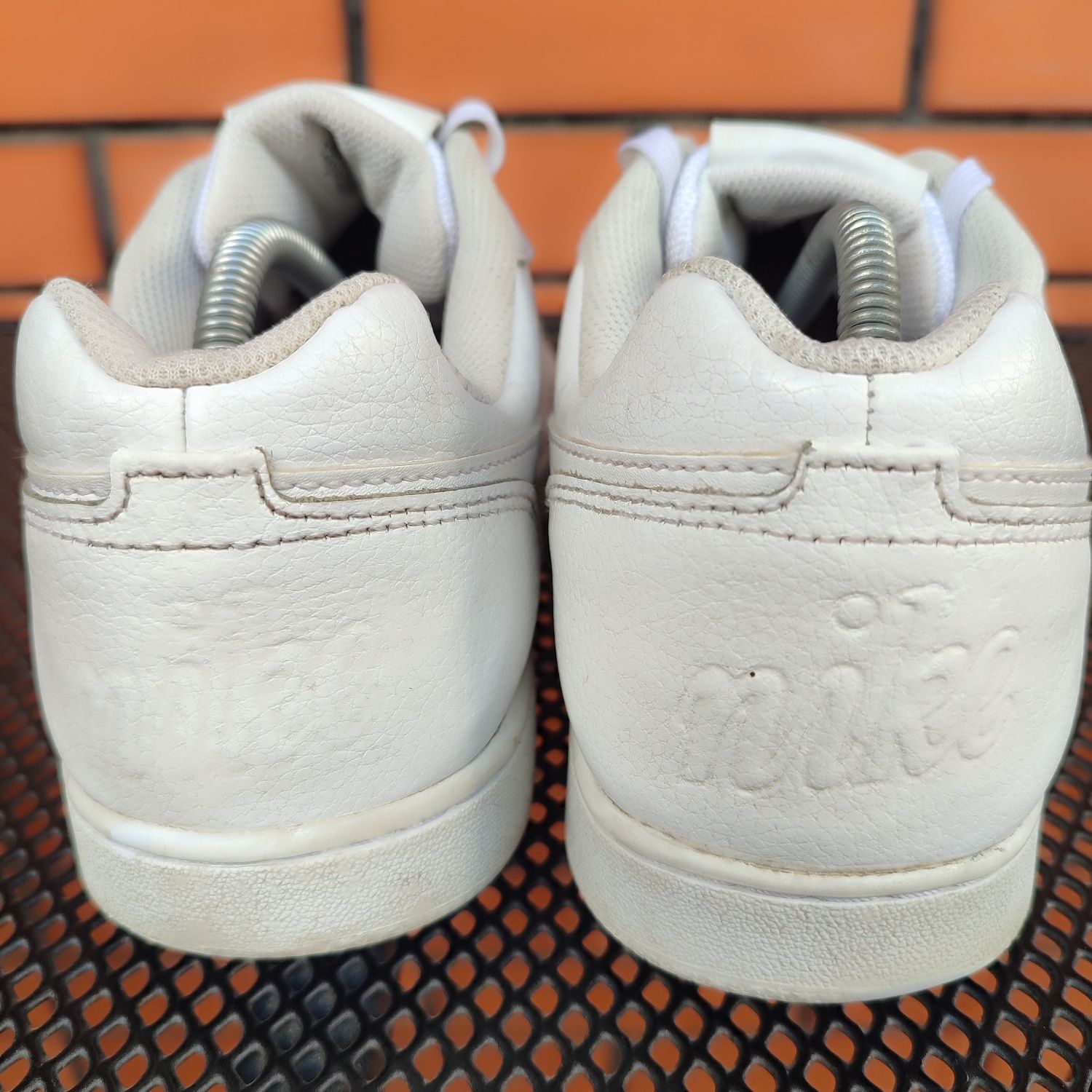 Кроссовки Nike 43 размер (оригинал)