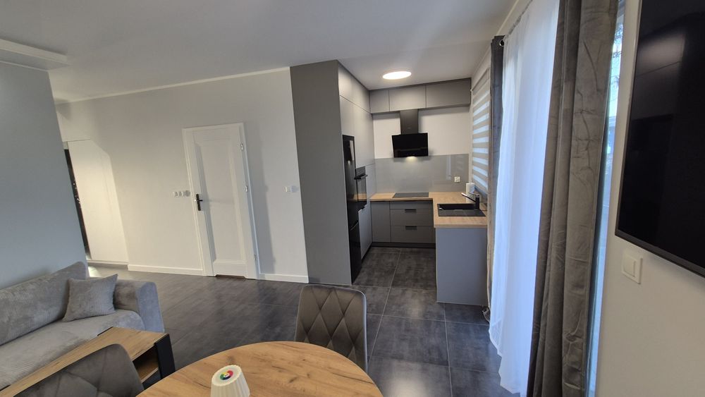 Nowe mieszkanie umeblowane osobne wejście ogródek parking