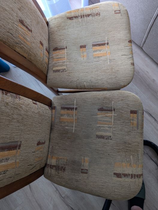 Pranie kanap, krzeseł, dywanów, tapicerki samochodowej