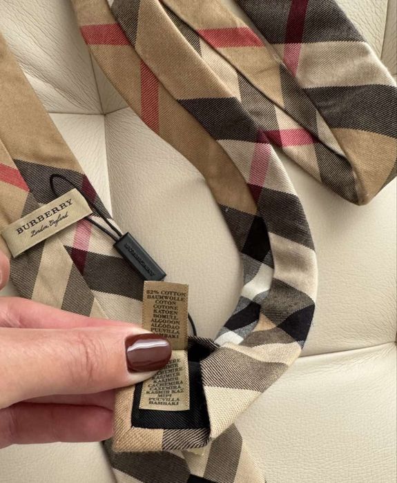 Burberry краватка