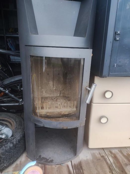 Німецький камін твердопаливний