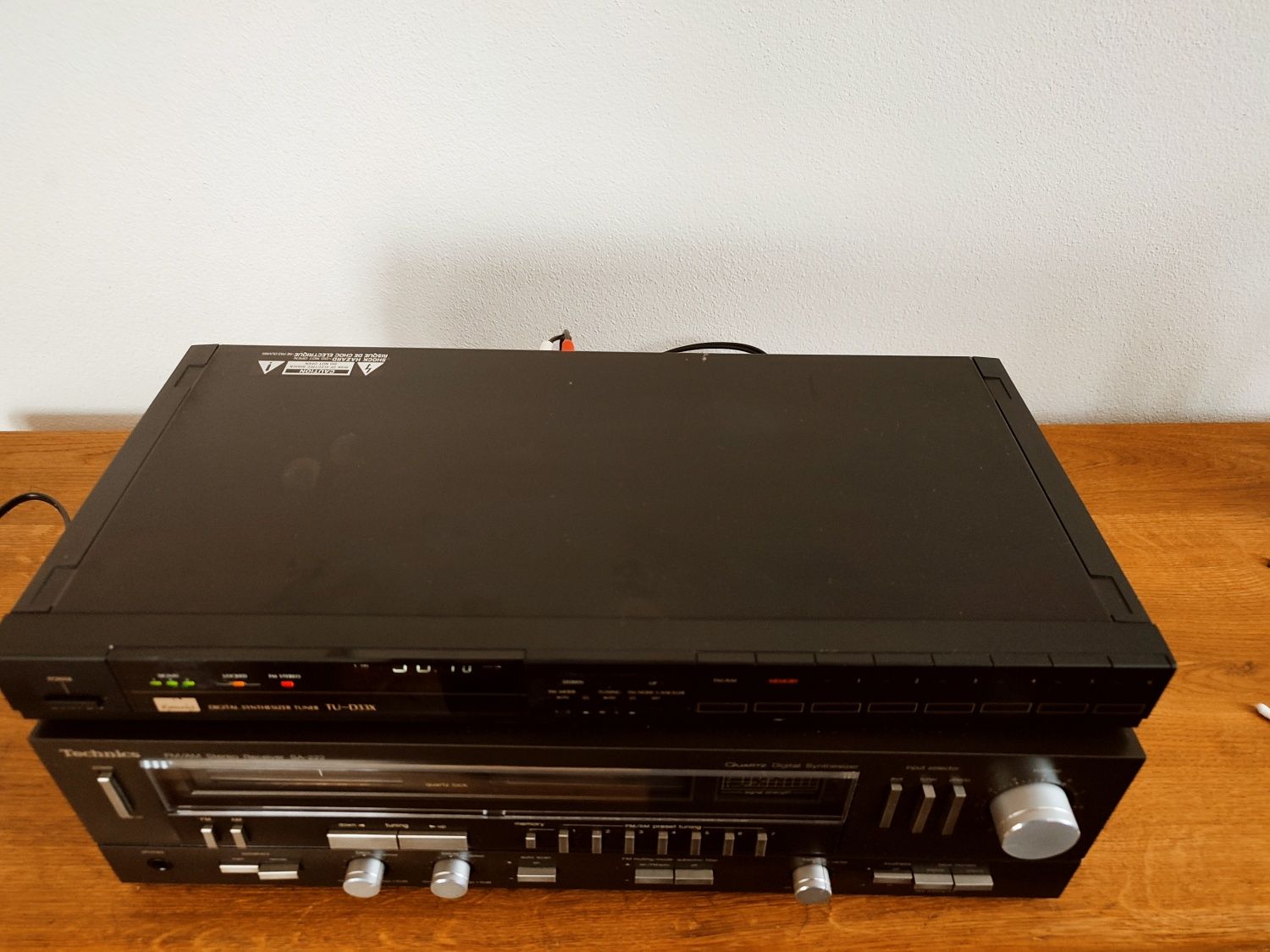 WYPRZEDAŻ! Tuner radiowy Sansui tu D 33x