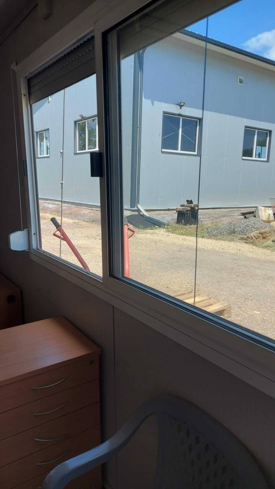 Kontener biurowy, pawilon biurowy 5,8 x 2,7