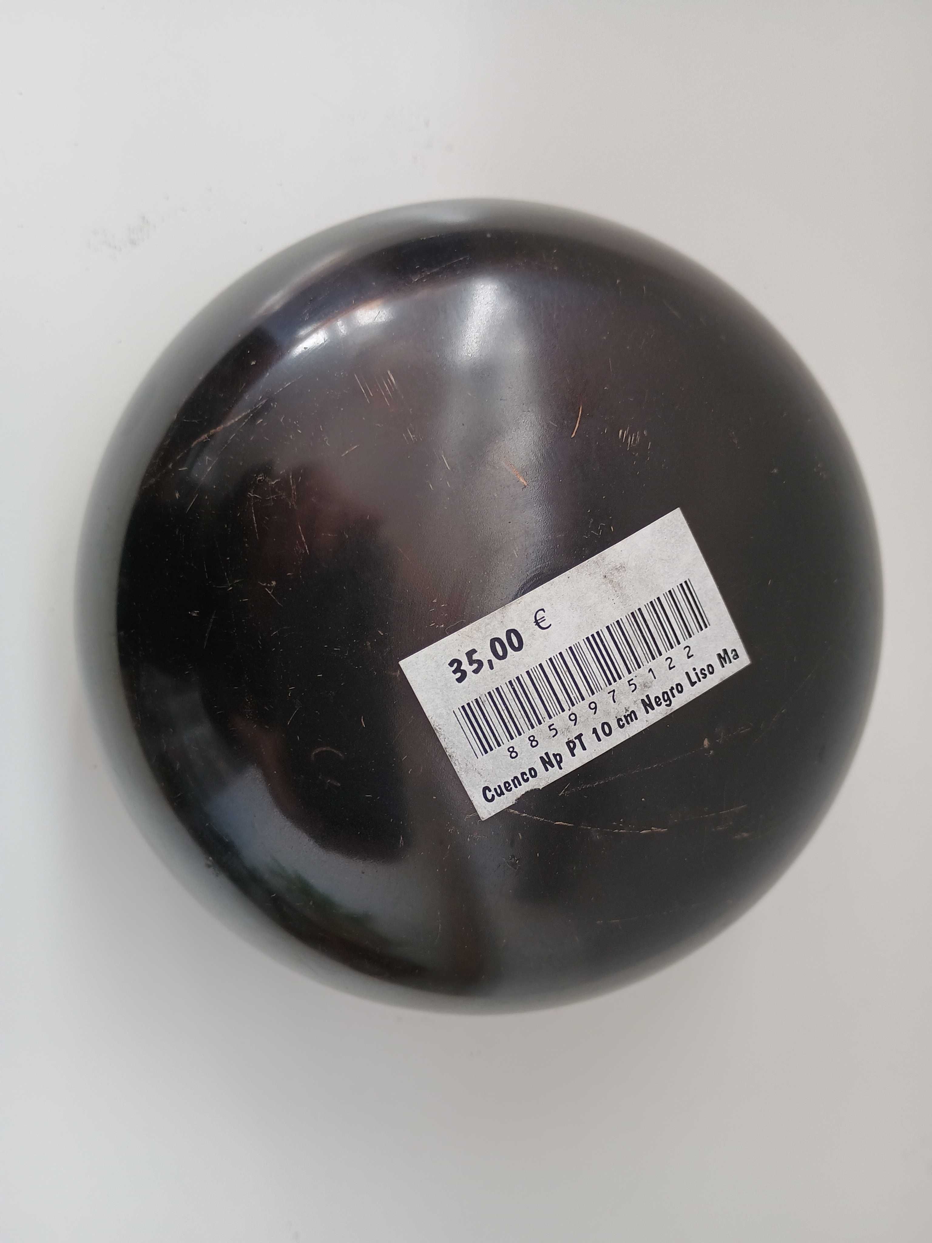 Taça tibetana pequena em negro liso
