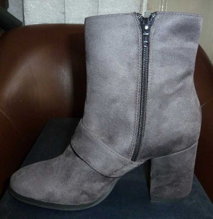 Botas novas cinzentas Emozioni 37