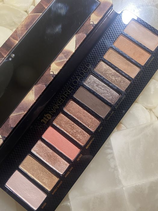 Тіні Dior, YSL, ABH 850 грн.