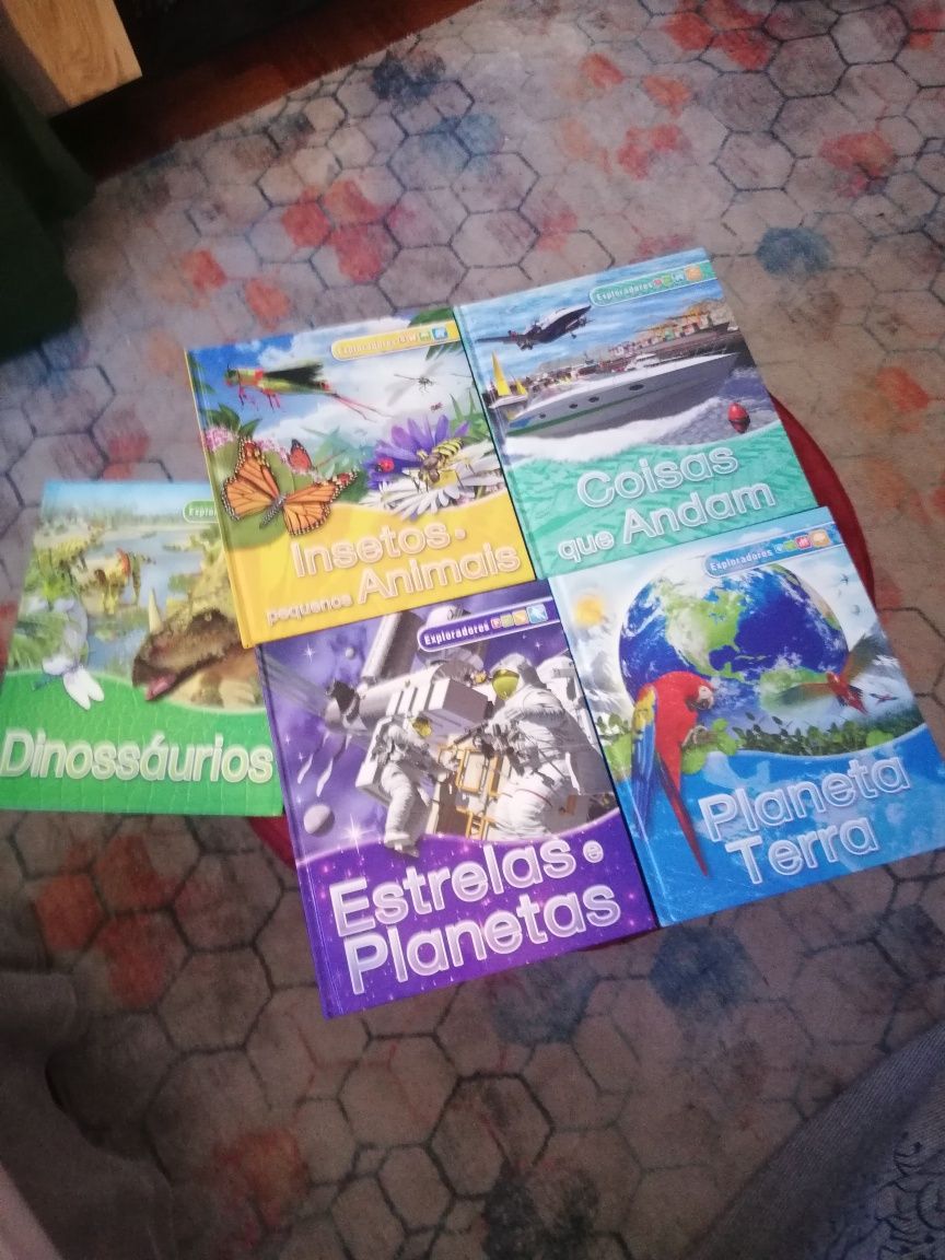 Vendo 5 livros por 10 euros