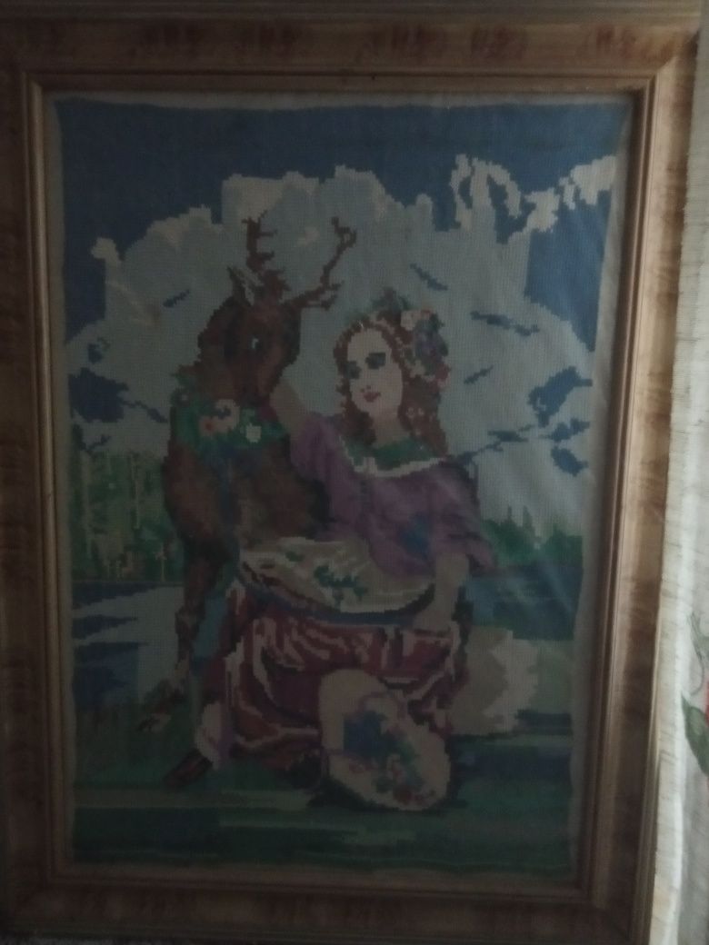 Продам картину дівчина з оленем