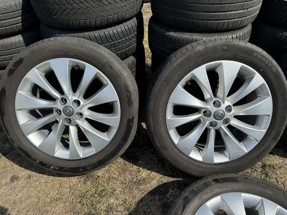 Комплект оригинал литые диски r18 5/105 Opel с резиной